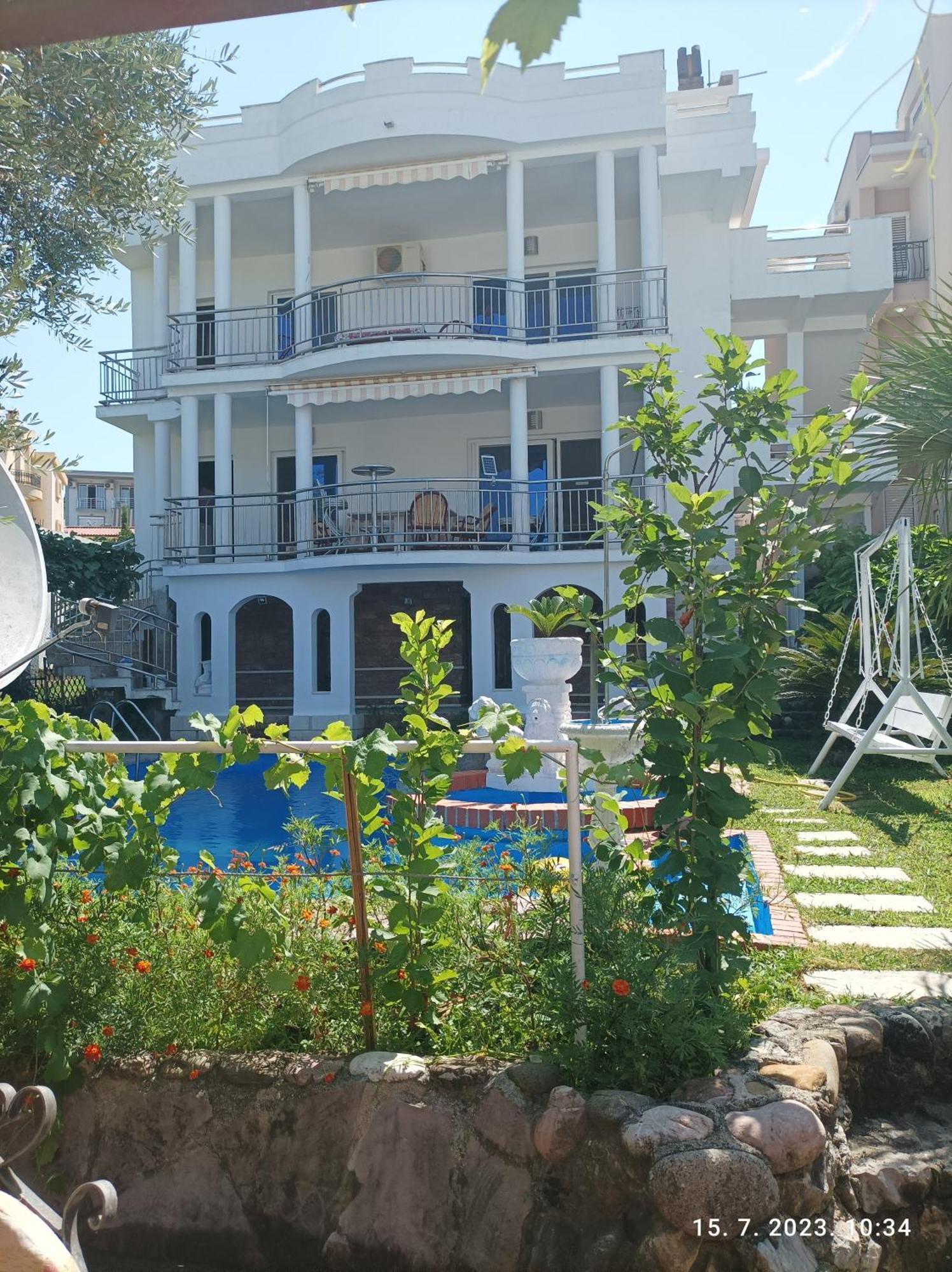 Apartments Pekic Bar Exterior photo